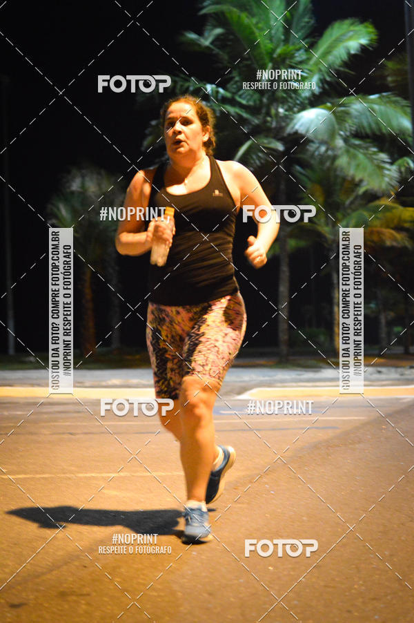 Buy your photos of the eventNight Run 5K 10K Praia Grande on Fotop