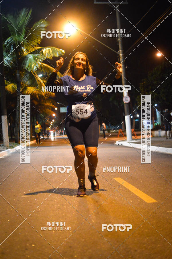 Buy your photos of the eventNight Run 5K 10K Praia Grande on Fotop