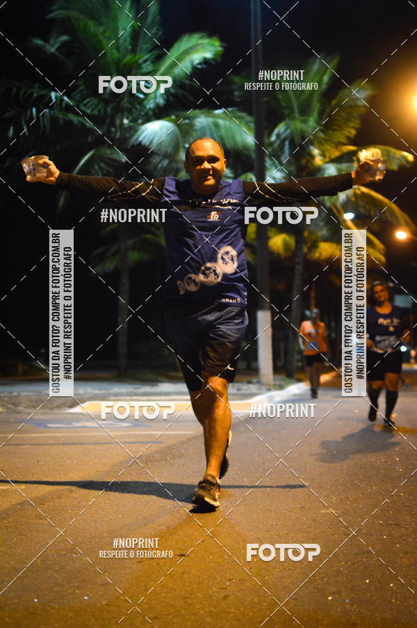 Buy your photos of the eventNight Run 5K 10K Praia Grande on Fotop