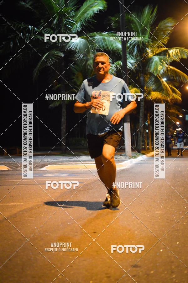 Buy your photos of the eventNight Run 5K 10K Praia Grande on Fotop