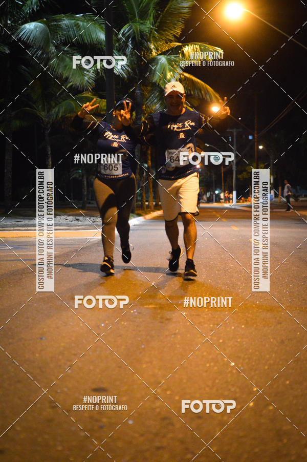 Buy your photos of the eventNight Run 5K 10K Praia Grande on Fotop