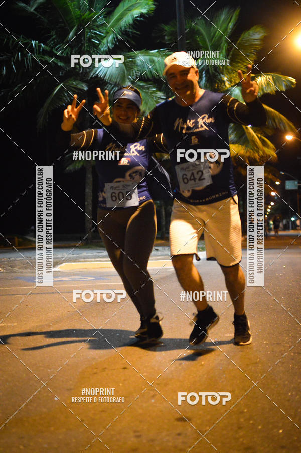 Buy your photos of the eventNight Run 5K 10K Praia Grande on Fotop