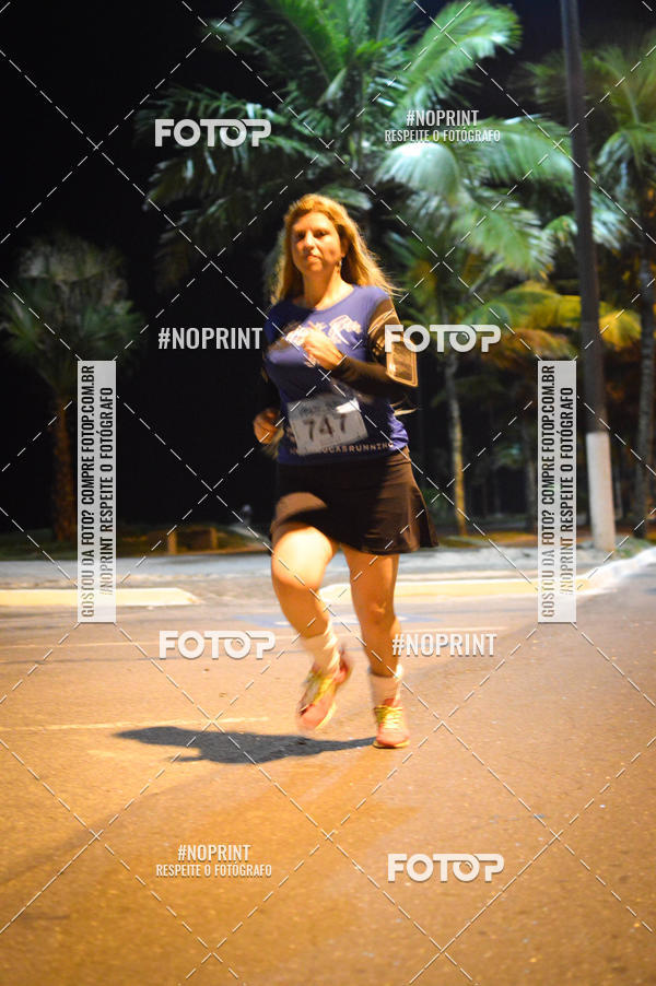 Buy your photos of the eventNight Run 5K 10K Praia Grande on Fotop