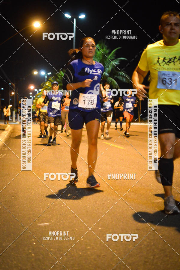 Buy your photos of the eventNight Run 5K 10K Praia Grande on Fotop