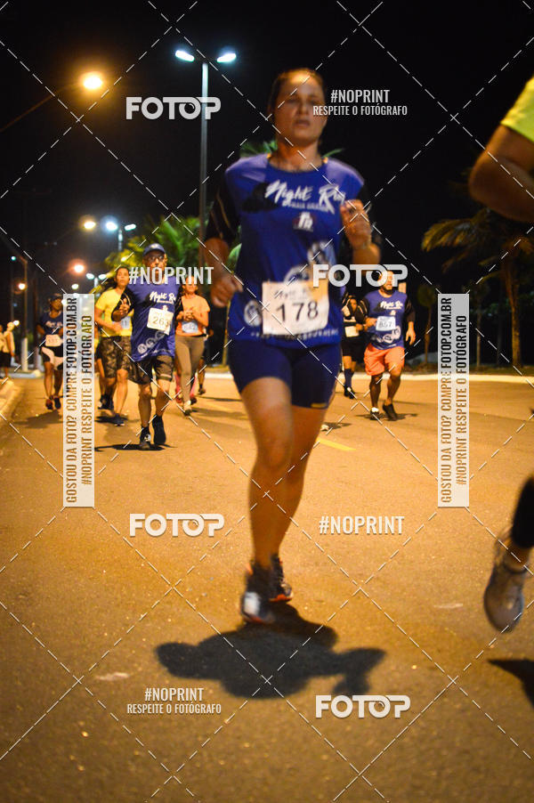 Buy your photos of the eventNight Run 5K 10K Praia Grande on Fotop
