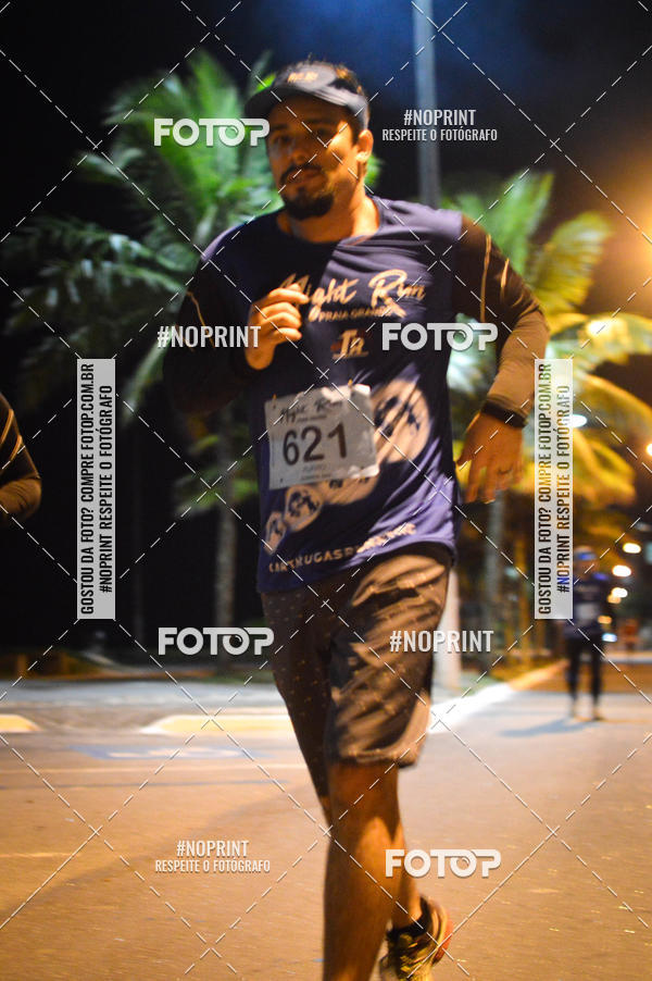Buy your photos of the eventNight Run 5K 10K Praia Grande on Fotop