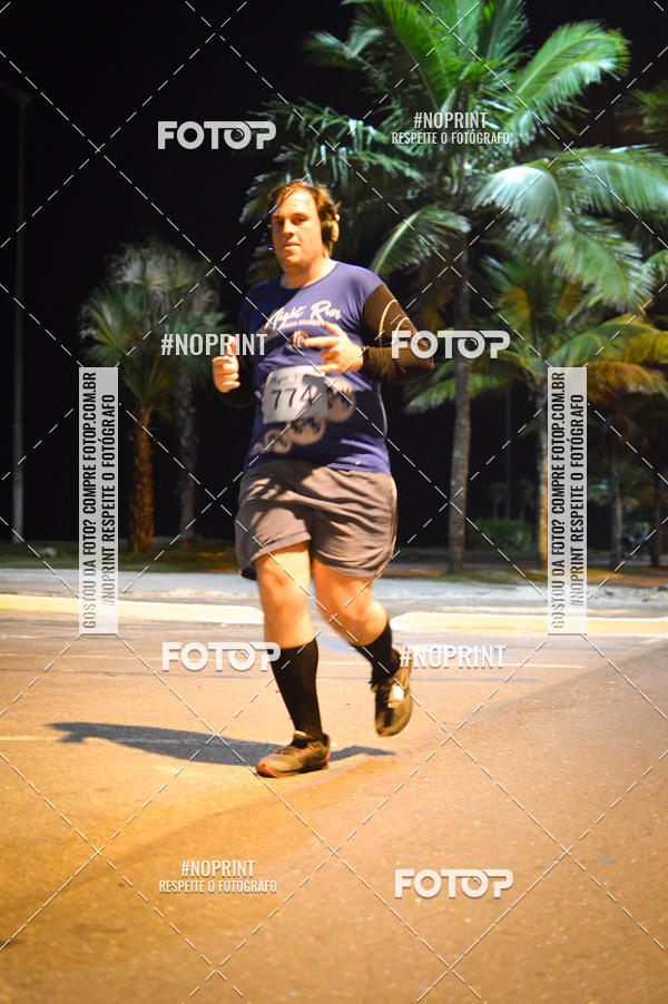 Buy your photos of the eventNight Run 5K 10K Praia Grande on Fotop