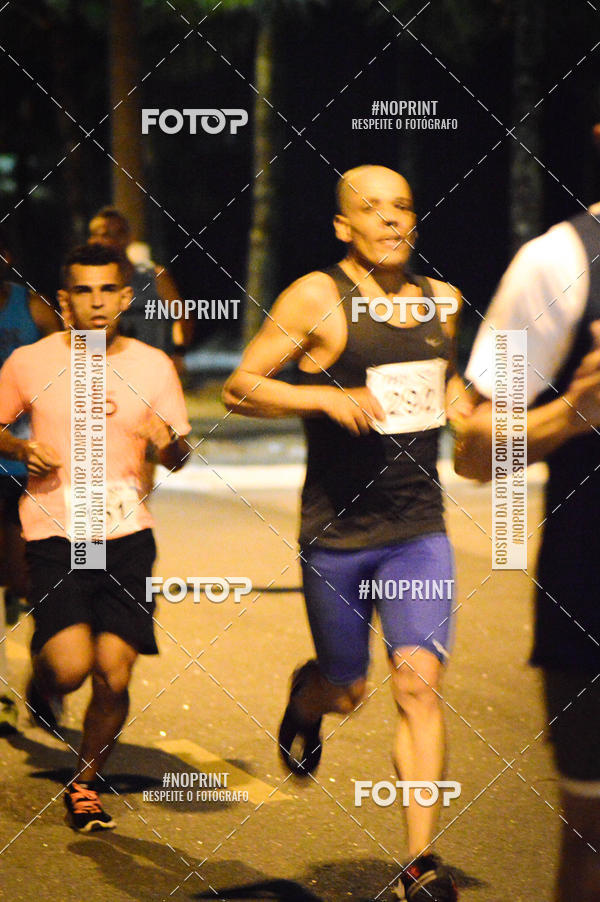 Buy your photos of the eventNight Run 5K 10K Praia Grande on Fotop