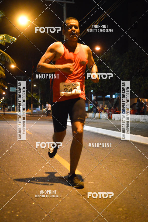 Buy your photos of the eventNight Run 5K 10K Praia Grande on Fotop