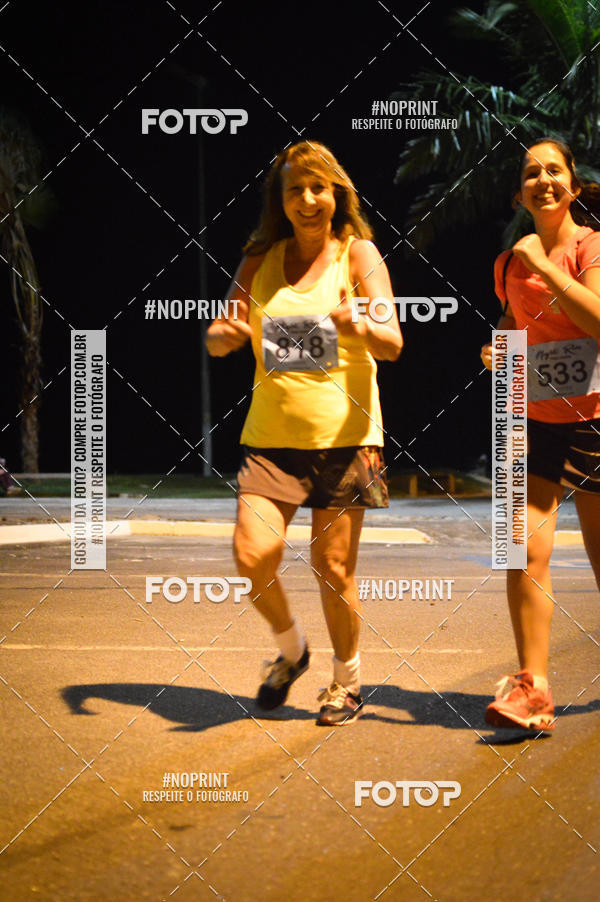 Buy your photos of the eventNight Run 5K 10K Praia Grande on Fotop