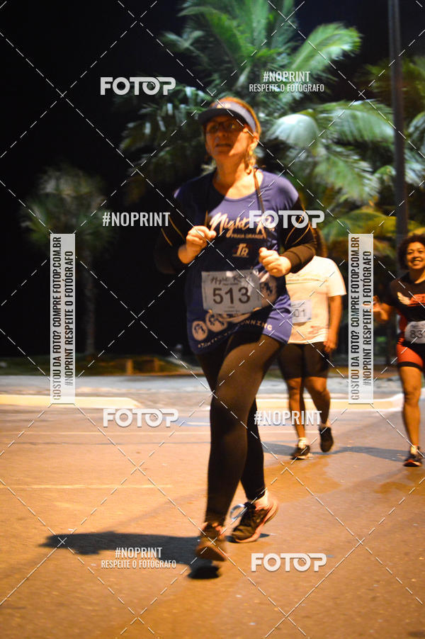 Buy your photos of the eventNight Run 5K 10K Praia Grande on Fotop