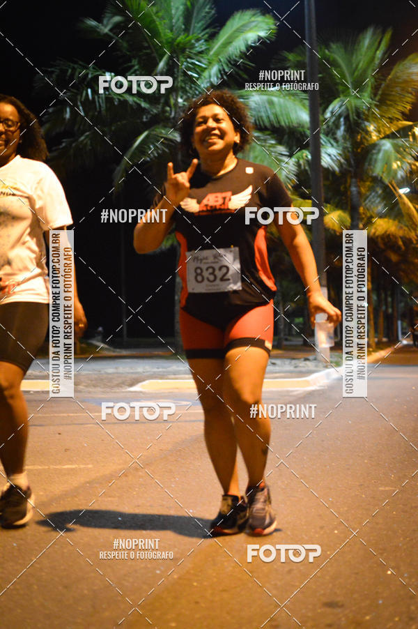 Buy your photos of the eventNight Run 5K 10K Praia Grande on Fotop