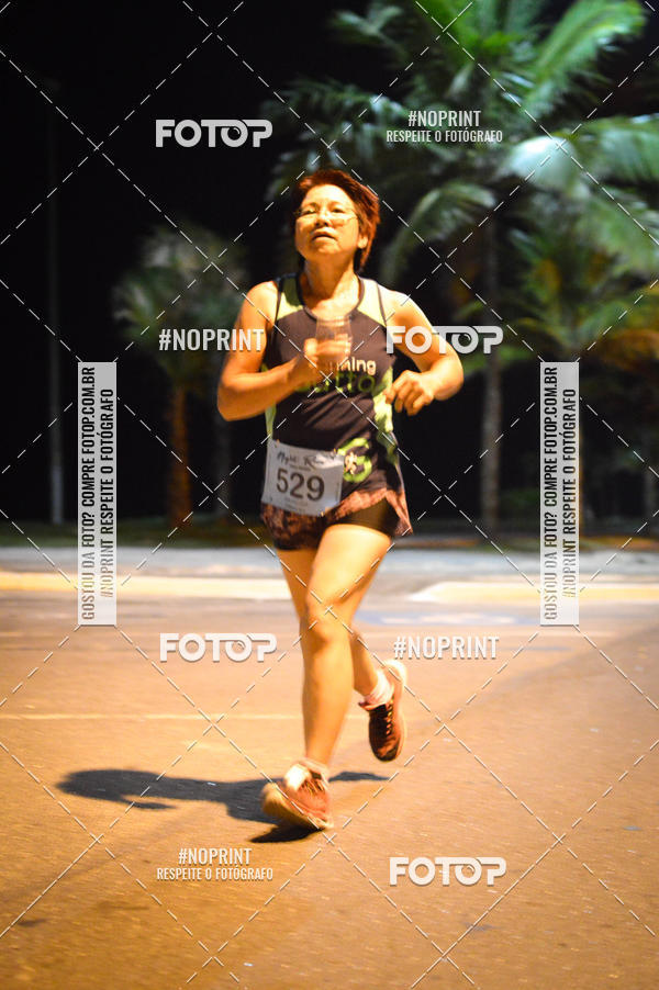 Buy your photos of the eventNight Run 5K 10K Praia Grande on Fotop