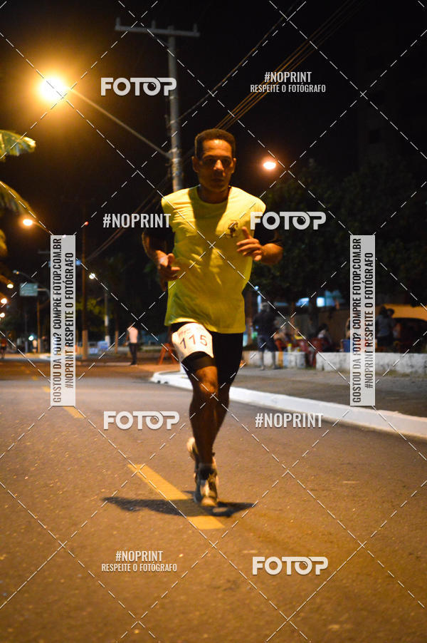 Buy your photos of the eventNight Run 5K 10K Praia Grande on Fotop