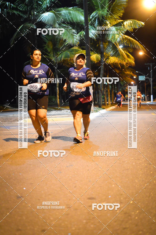 Buy your photos of the eventNight Run 5K 10K Praia Grande on Fotop