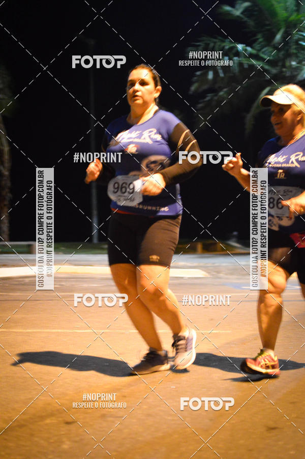 Buy your photos of the eventNight Run 5K 10K Praia Grande on Fotop