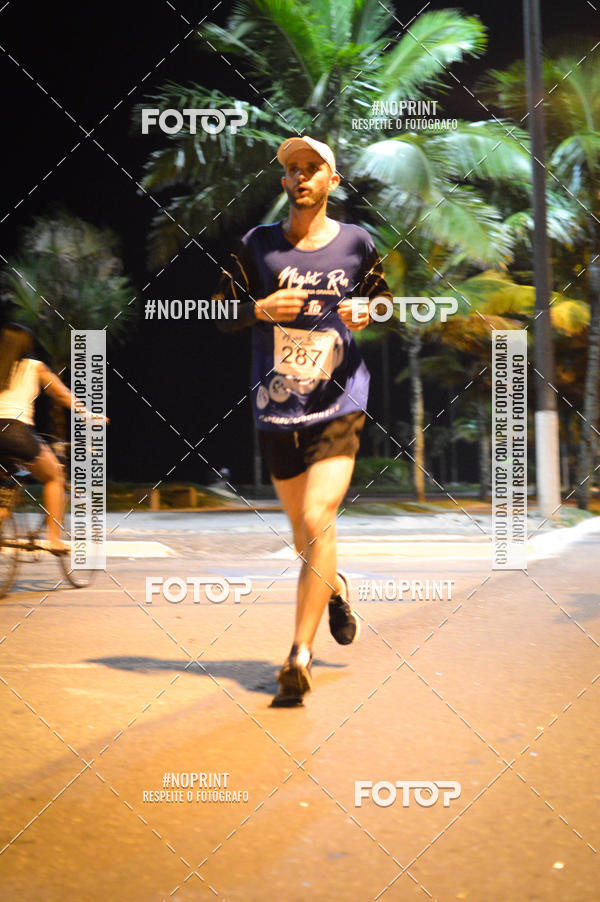 Buy your photos of the eventNight Run 5K 10K Praia Grande on Fotop