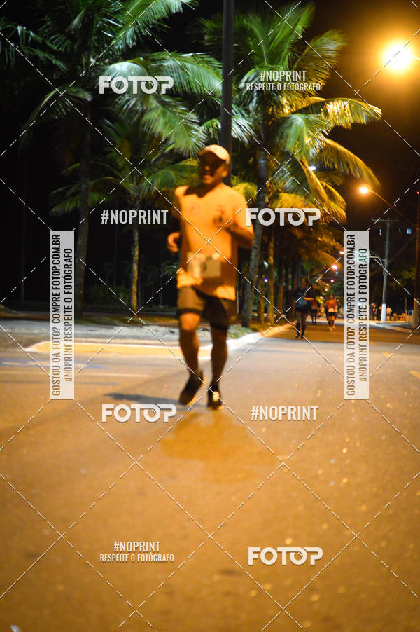 Buy your photos of the eventNight Run 5K 10K Praia Grande on Fotop