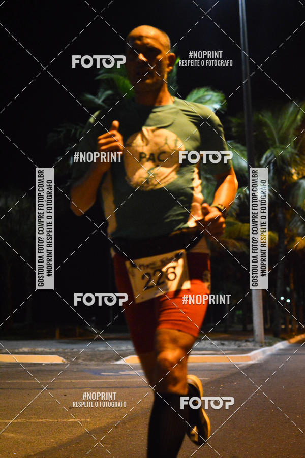Buy your photos of the eventNight Run 5K 10K Praia Grande on Fotop