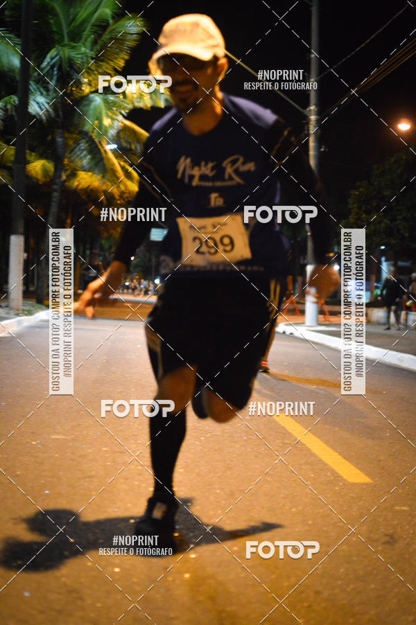 Buy your photos of the eventNight Run 5K 10K Praia Grande on Fotop