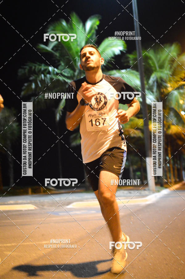 Buy your photos of the eventNight Run 5K 10K Praia Grande on Fotop
