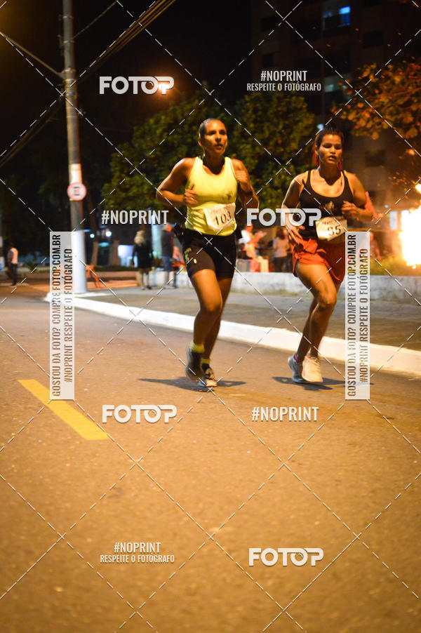 Buy your photos of the eventNight Run 5K 10K Praia Grande on Fotop