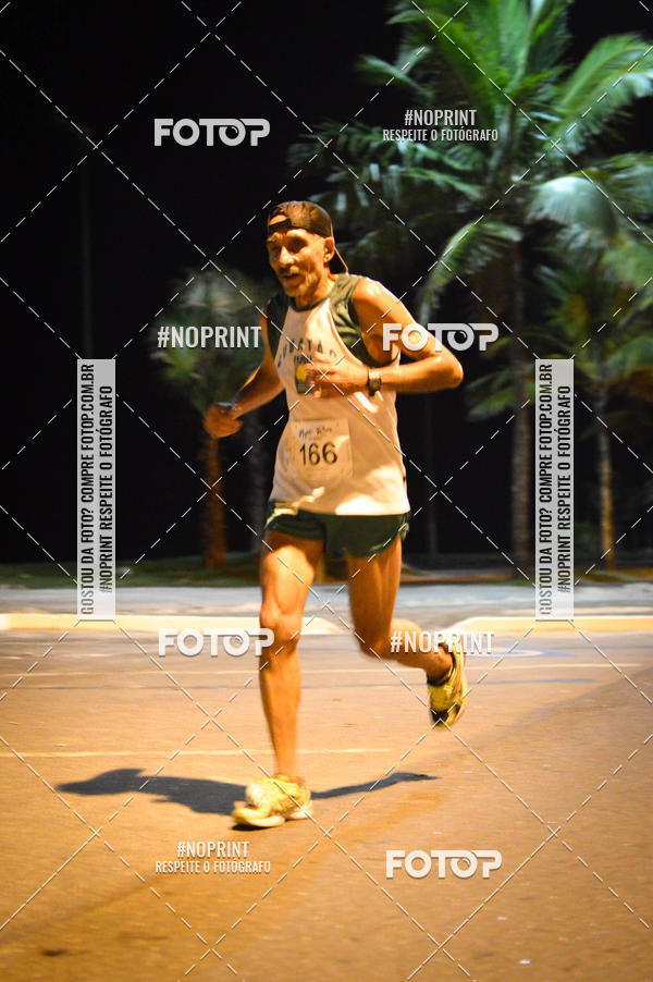 Buy your photos of the eventNight Run 5K 10K Praia Grande on Fotop