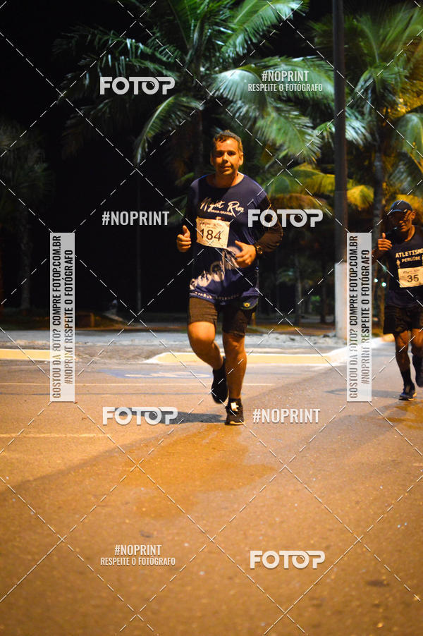 Buy your photos of the eventNight Run 5K 10K Praia Grande on Fotop