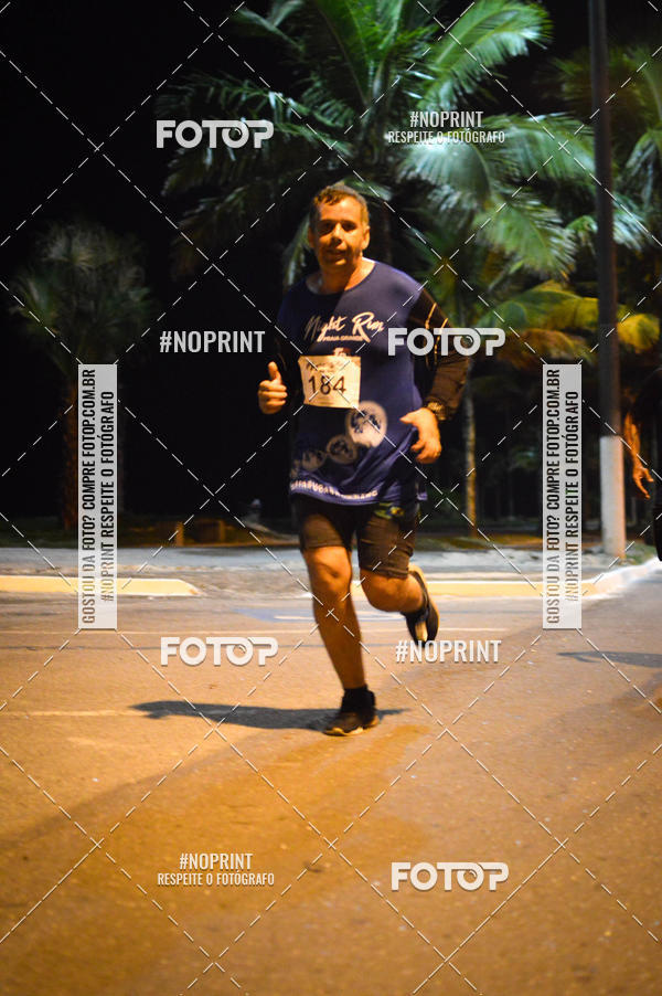 Buy your photos of the eventNight Run 5K 10K Praia Grande on Fotop