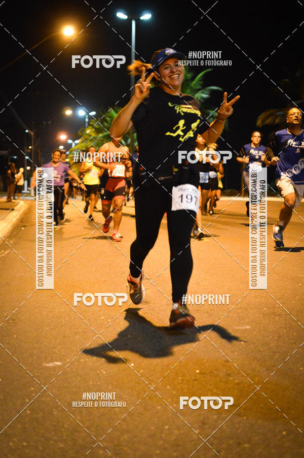 Buy your photos of the eventNight Run 5K 10K Praia Grande on Fotop