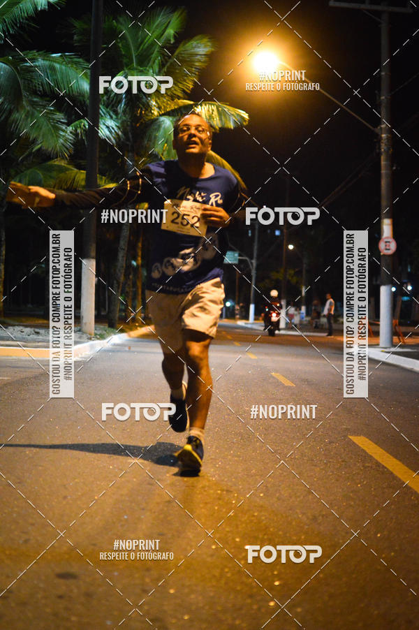 Buy your photos of the eventNight Run 5K 10K Praia Grande on Fotop