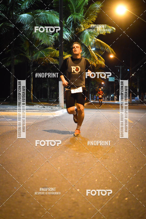 Buy your photos of the eventNight Run 5K 10K Praia Grande on Fotop
