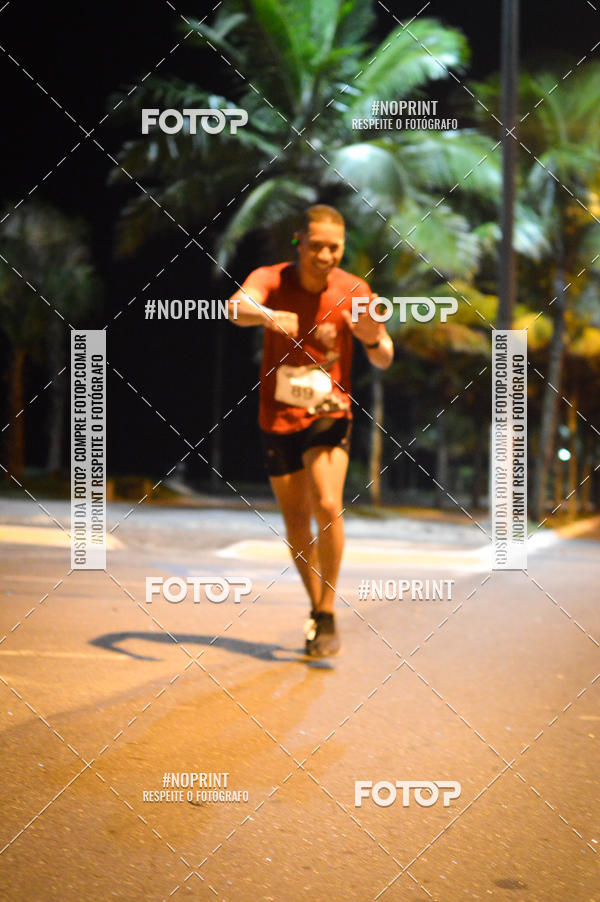 Buy your photos of the eventNight Run 5K 10K Praia Grande on Fotop