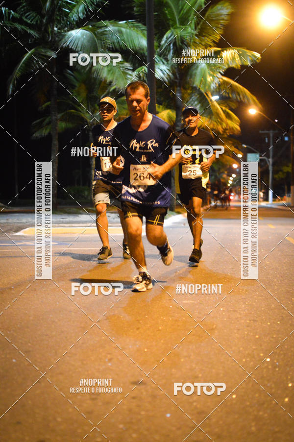 Buy your photos of the eventNight Run 5K 10K Praia Grande on Fotop