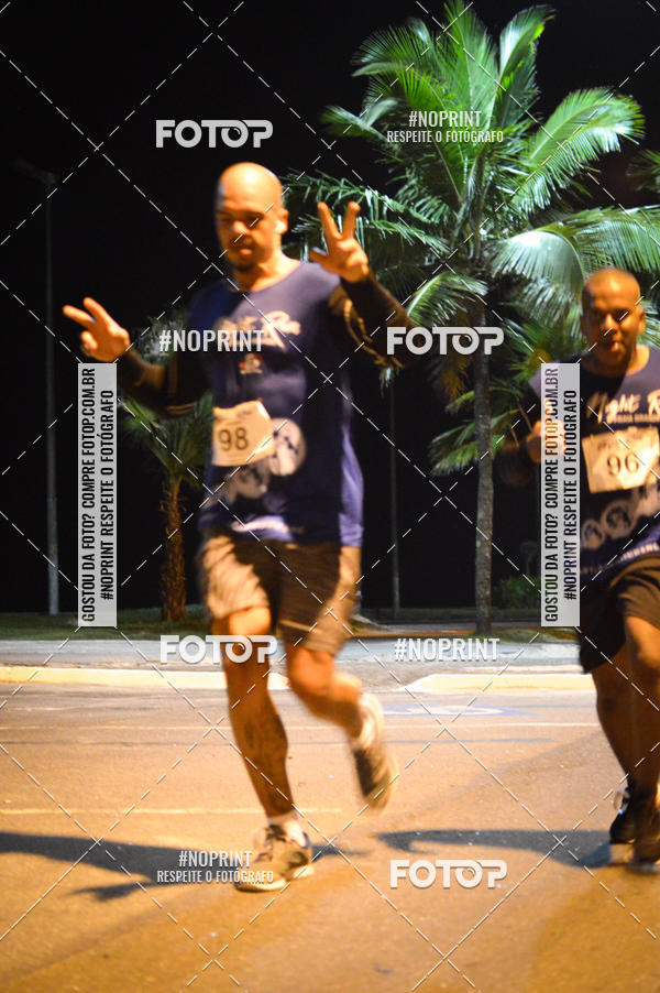 Buy your photos of the eventNight Run 5K 10K Praia Grande on Fotop