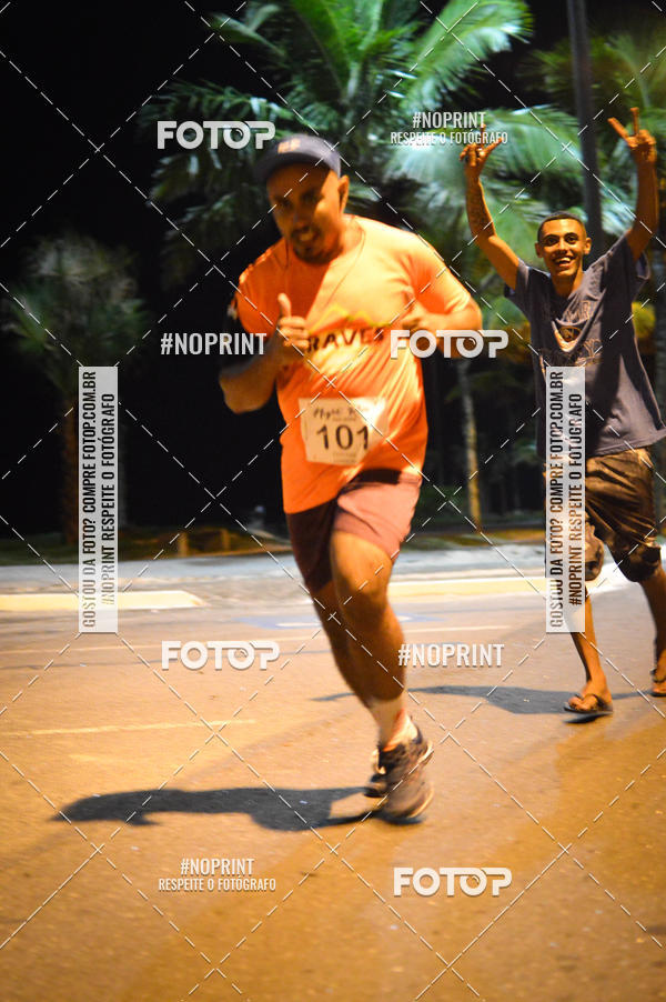 Buy your photos of the eventNight Run 5K 10K Praia Grande on Fotop