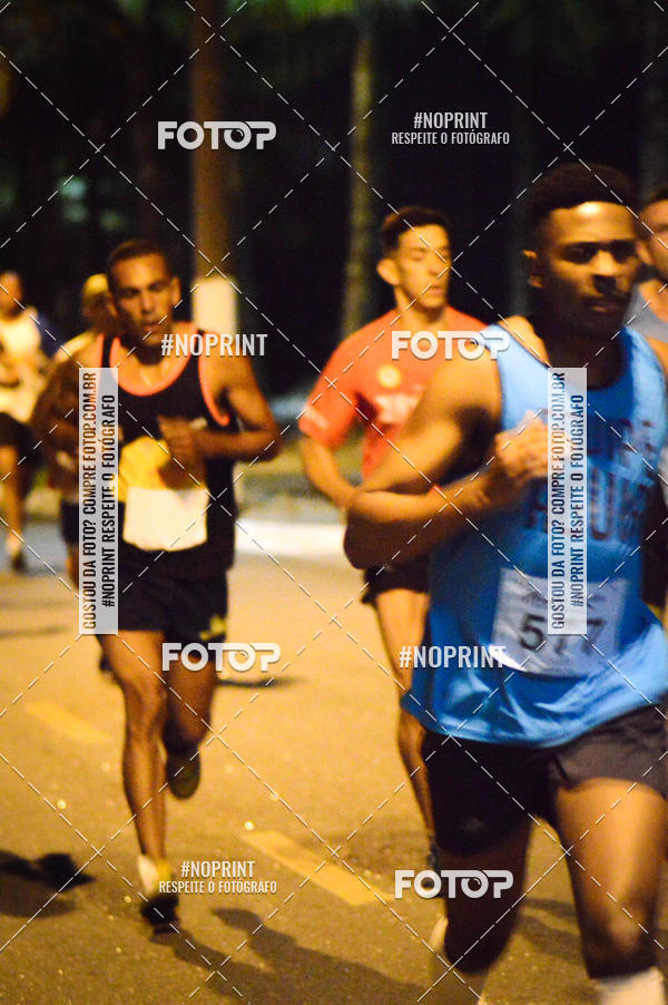 Buy your photos of the eventNight Run 5K 10K Praia Grande on Fotop