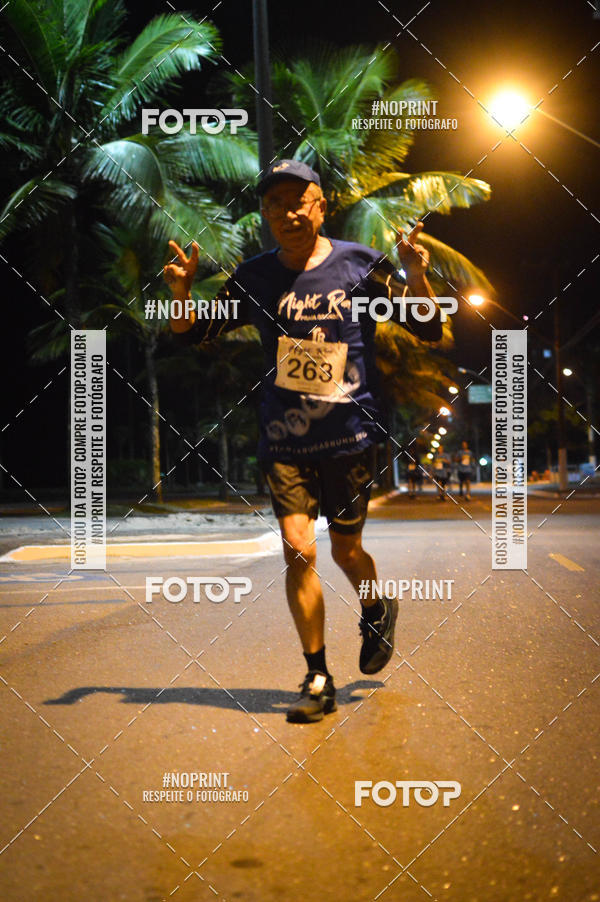 Buy your photos of the eventNight Run 5K 10K Praia Grande on Fotop