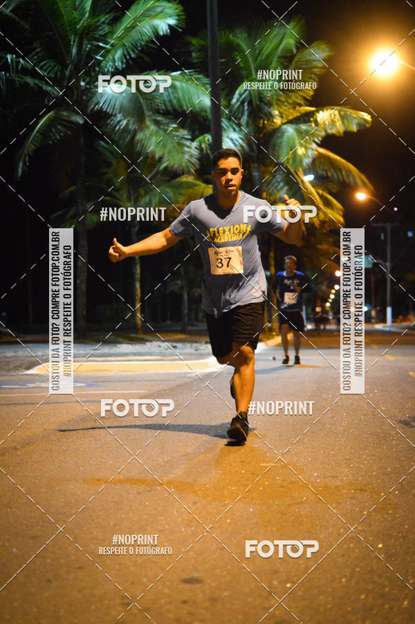 Buy your photos of the eventNight Run 5K 10K Praia Grande on Fotop