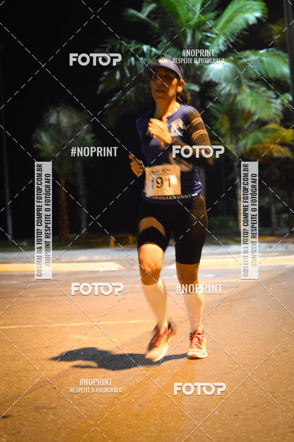 Buy your photos of the eventNight Run 5K 10K Praia Grande on Fotop