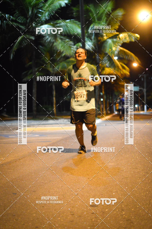 Buy your photos of the eventNight Run 5K 10K Praia Grande on Fotop