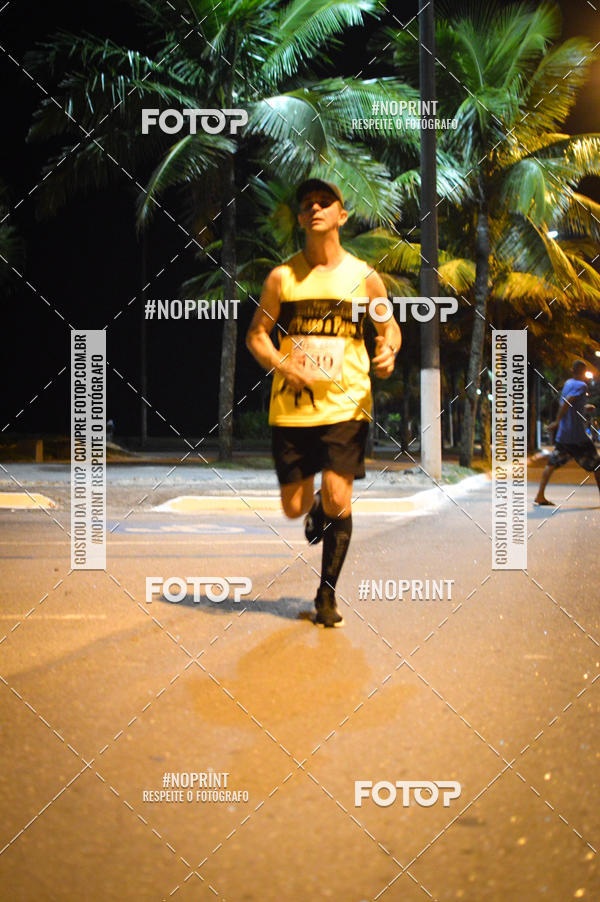 Buy your photos of the eventNight Run 5K 10K Praia Grande on Fotop