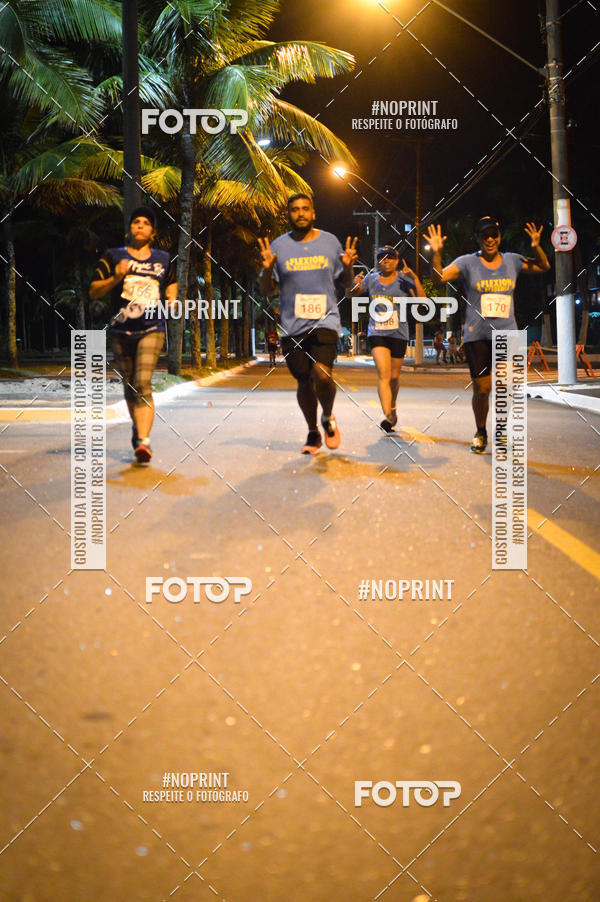 Buy your photos of the eventNight Run 5K 10K Praia Grande on Fotop