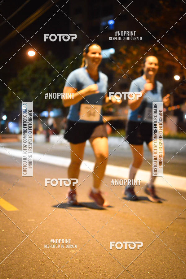 Buy your photos of the eventNight Run 5K 10K Praia Grande on Fotop