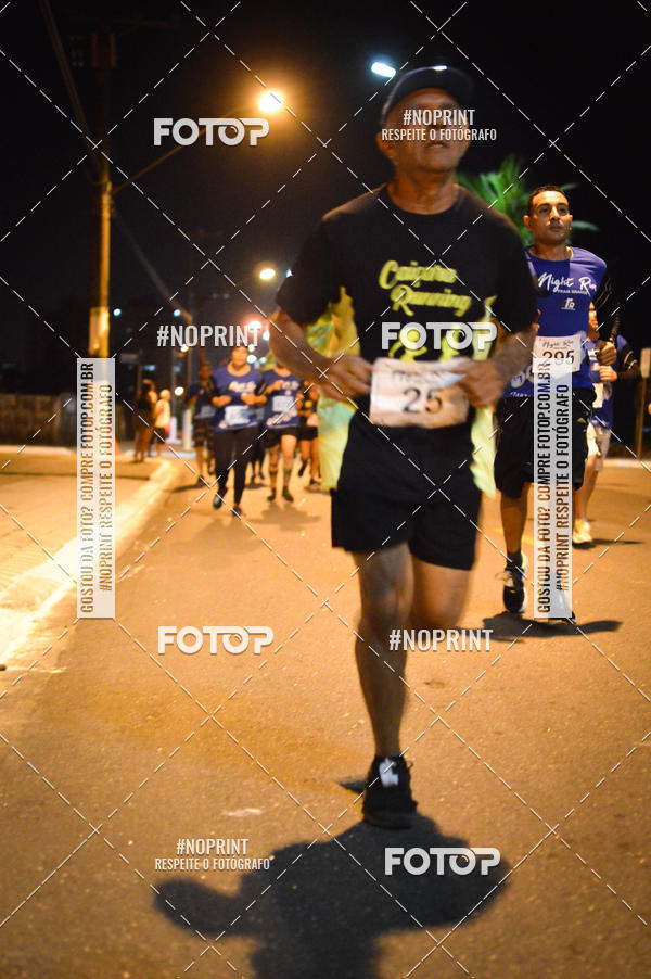 Buy your photos of the eventNight Run 5K 10K Praia Grande on Fotop