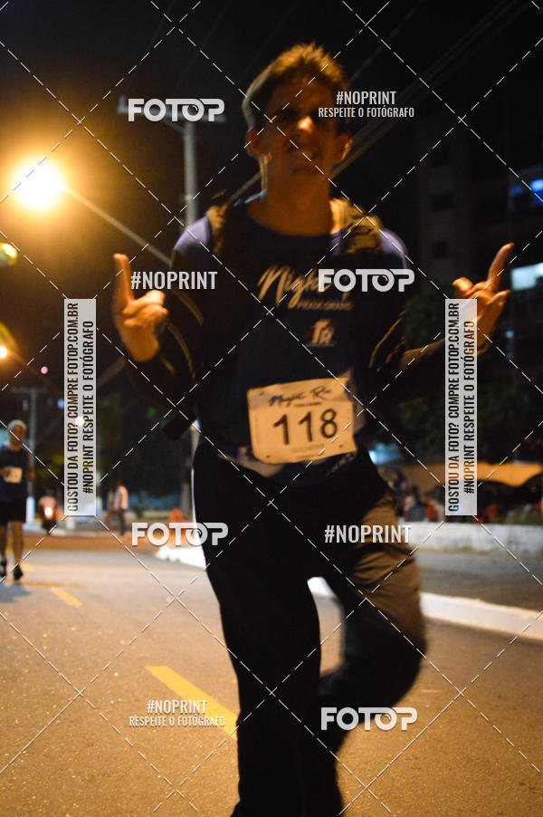 Buy your photos of the eventNight Run 5K 10K Praia Grande on Fotop