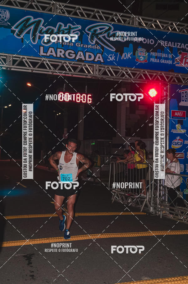 Buy your photos of the eventNight Run 5K 10K Praia Grande on Fotop