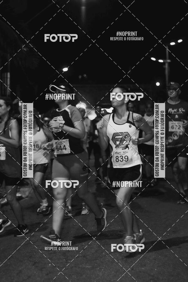 Buy your photos of the eventNight Run 5K 10K Praia Grande on Fotop