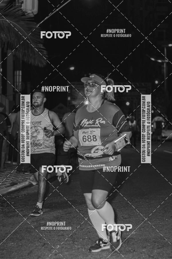 Buy your photos of the eventNight Run 5K 10K Praia Grande on Fotop