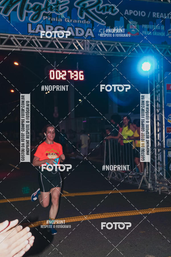 Buy your photos of the eventNight Run 5K 10K Praia Grande on Fotop